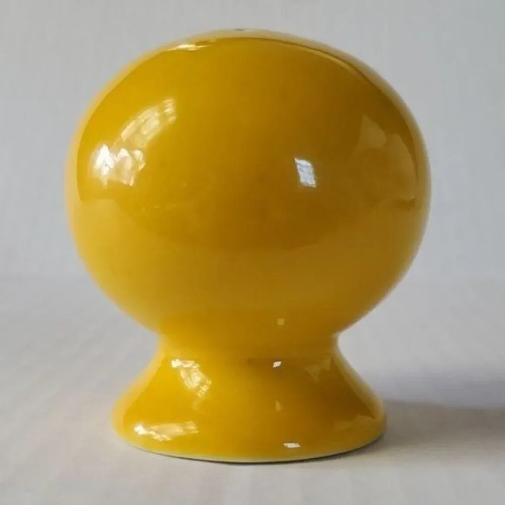 Fiestaware Fiesta SMALL Shaker Salt Pepper CERAMIC Daffodil Yellow 2
